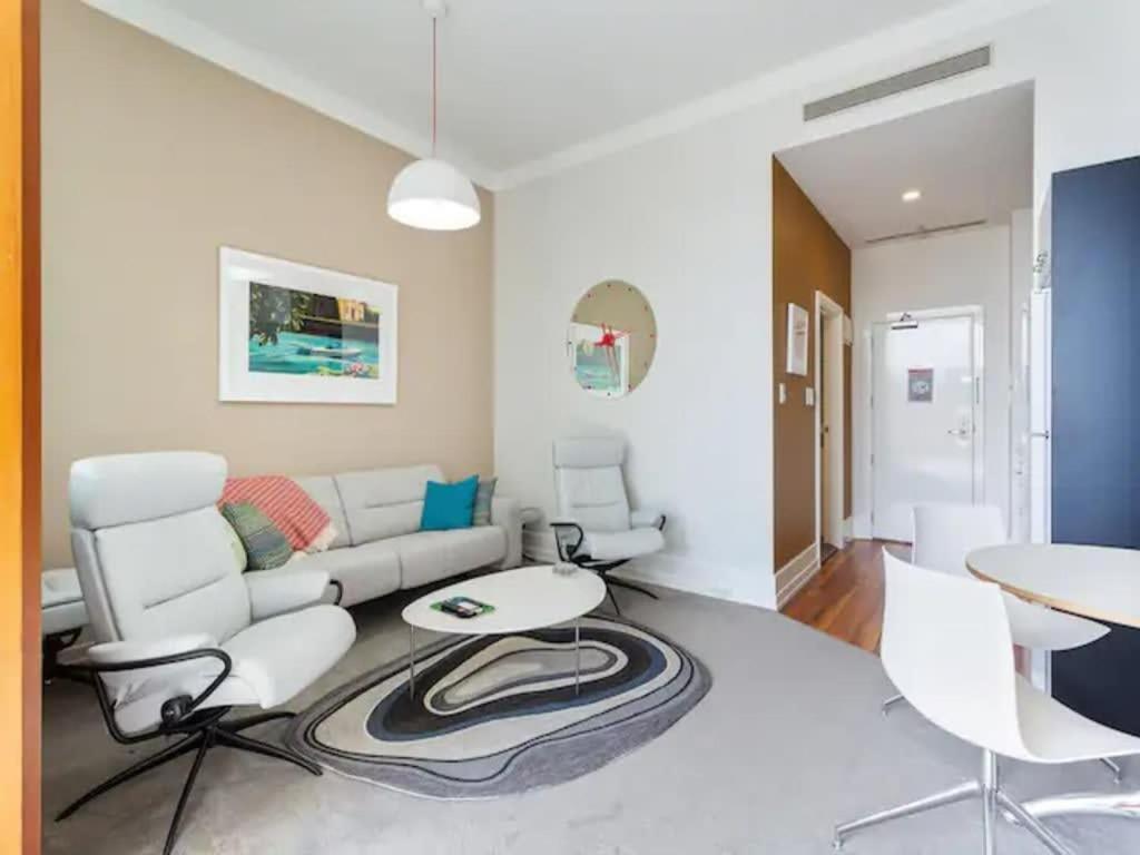 Lovely Bright Apartment With Balcony Pool And Gym Auckland Zewnętrze zdjęcie